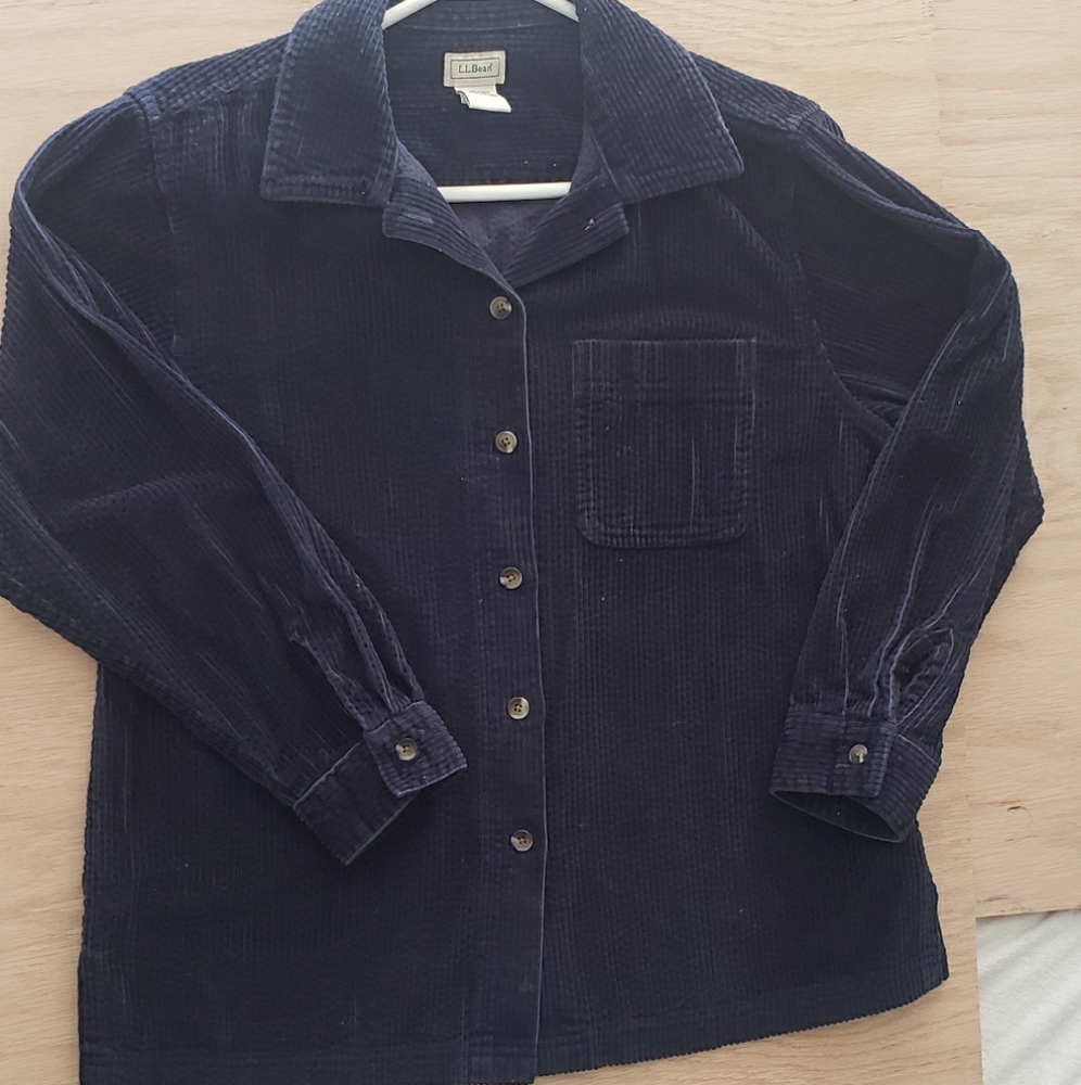 L.L. Bean NAVY Corduroy Long Sleeve Button Up